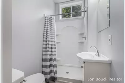 907 E Lincoln Street, Mount Pleasant, MI 48858 - Photo 12