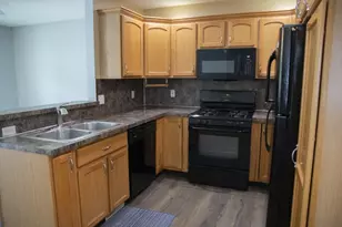303 Shoreside South Dr SE, Grand Rapids, MI 49548 - Photo 28