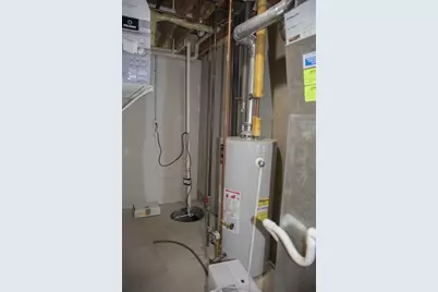 303 Shoreside South Drive SE, Grand Rapids, MI 49548 - Photo 10