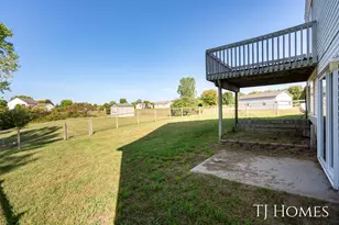 10525 Edgerton Ave NE, Rockford, MI 49341 - Photo 30