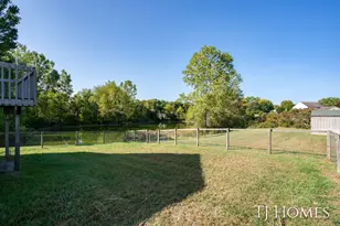 10525 Edgerton Ave NE, Rockford, MI 49341 - Photo 32