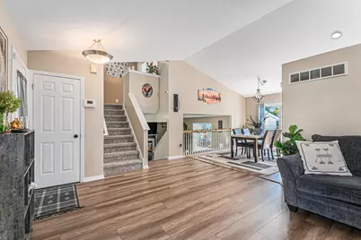 5639 E Falling Leaf Drive SE, Kentwood, MI 49512 - Photo 4