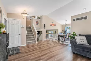 5639 E Falling Leaf Dr SE, Kentwood, MI 49512 - Photo 4