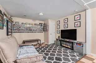 5639 E Falling Leaf Dr SE, Kentwood, MI 49512 - Photo 16