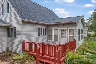 112 George St, Cadillac, MI 49601 - Photo 2