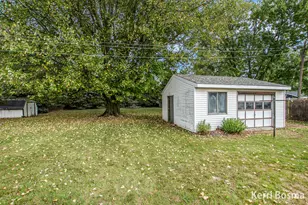 6724 28th Ave, Hudsonville, MI 49426 - Photo 6