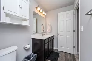 1710 Burr Pond Ln, Vicksburg, MI 49097 - Photo 16