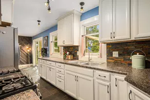 1361 Cherokee St, Kalamazoo, MI 49006 - Photo 12