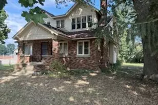 166 N Cass St, Morley, MI 49336 - Photo 2