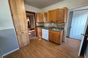 1424 Cicotte Ave, Lincoln Park, MI 48146 - Photo 8
