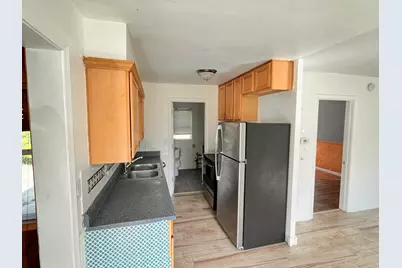 1130 Englewood Avenue, Norton Shores, MI 49441 - Photo 6