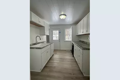 180 N Woodlawn Avenue, Battle Creek, MI 49037 - Photo 8