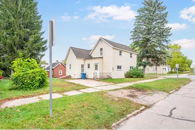 1024 Laurel Street, Cadillac, MI 49601 - Photo 2