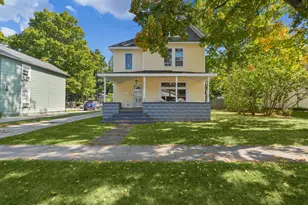 126 N Monroe St, Rockford, MI 49341 - Photo 4
