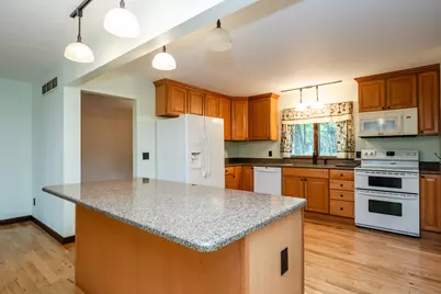 71353 State Line Road, Edwardsburg, MI 49112 - Photo 8