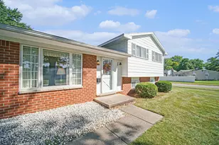8843 Nottingham Dr, Ypsilanti, MI 48198 - Photo 4