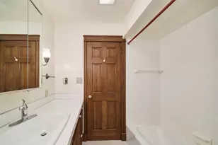 714 Harbor Dr, Manistee, MI 49660 - Photo 34