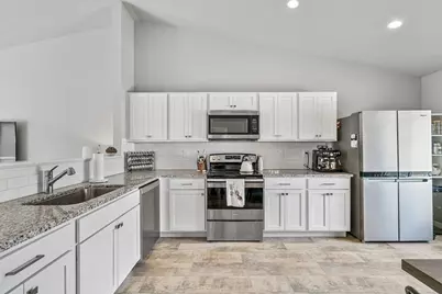 10381 Schrier Lane, Portage, MI 49024 - Photo 8