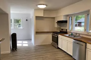 505 Fitch St, Albion, MI 49224 - Photo 10