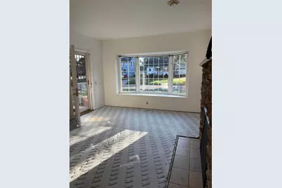 694 Colfax Avenue, Benton Harbor, MI 49022 - Photo 8