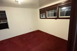 694 Colfax Ave, Benton Harbor, MI 49022 - Photo 22