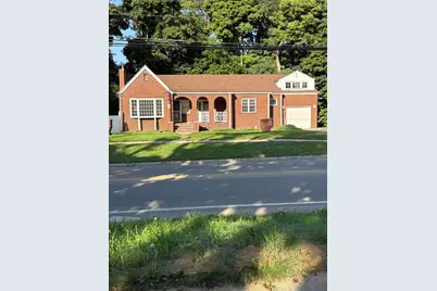 694 Colfax Avenue, Benton Harbor, MI 49022 - Photo 1