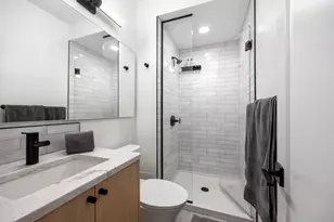 2311 Wealthy St SE, East Grand Rapids, MI 49506 - Photo 20