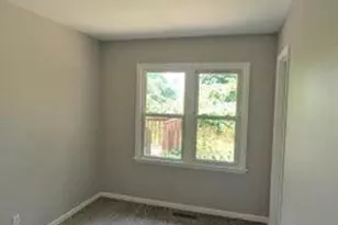 2211 Roseland Ave, Kalamazoo, MI 49001 - Photo 8