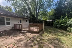 2211 Roseland Ave, Kalamazoo, MI 49001 - Photo 18