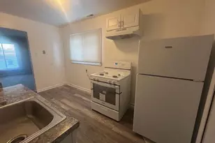 20872 Atlantic Ave, Warren, MI 48091 - Photo 10