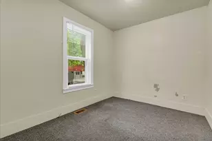 1610 16th St, Port Huron, MI 48060 - Photo 20