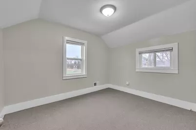 56733 Grand River Avenue, New Hudson, MI 48165 - Photo 32