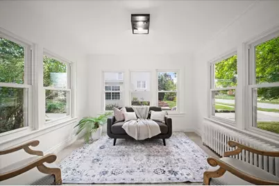 2630 Oakwood Avenue NE, Grand Rapids, MI 49505 - Photo 8