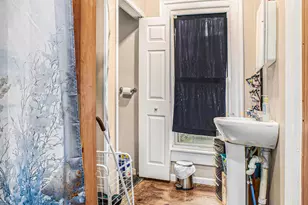 831 Vine St, Lansing, MI 48912 - Photo 22