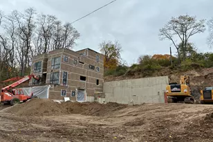 1132 Longshore Dr, Ann Arbor, MI 48105 - Photo 4