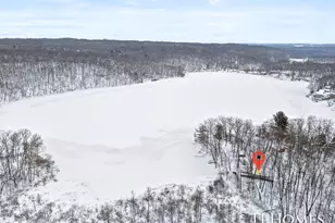 6048 Stewart Woods Dr, Delton, MI 49046 - Photo 44