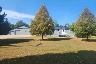 7385 S 88th Ave, Rothbury, MI 49452 - Photo 2