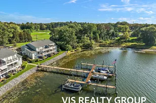 17526 N Fruitport Rd, Spring Lake, MI 49456 - Photo 12