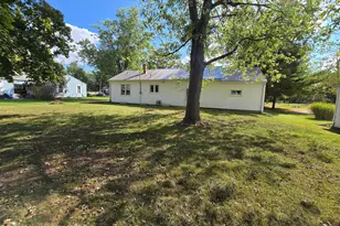 133 State St, Hillsdale, MI 49242 - Photo 8