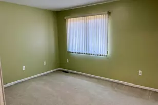 571 Sycamore Cir, Saline, MI 48176 - Photo 12