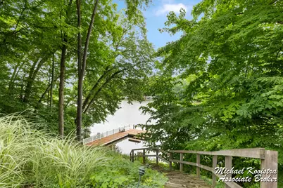 6862 Maplecrest Drive SE, Grand Rapids, MI 49546 - Photo 28