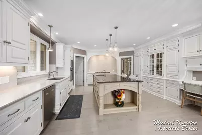 6862 Maplecrest Drive SE, Grand Rapids, MI 49546 - Photo 10