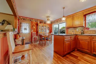 22244 Birch St, Woodhaven, MI 48183 - Photo 14