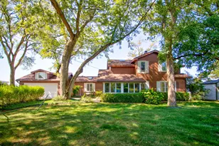 910 Adams Rd, South Haven, MI 49090 - Photo 4