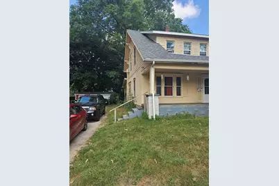 261 E Emmett Street E, Battle Creek, MI 49017 - Photo 2