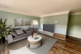 528 Arthur St, Chelsea, MI 48118 - Photo 6