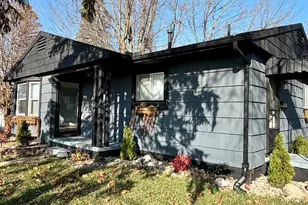 528 Arthur St, Chelsea, MI 48118 - Photo 2