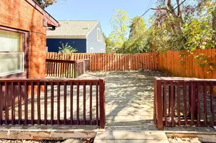 2106 Camelot Rd, Ann Arbor, MI 48104 - Photo 28