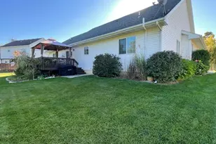 225 Glenwood Circle Circle, Manchester, MI 48158 - Photo 22