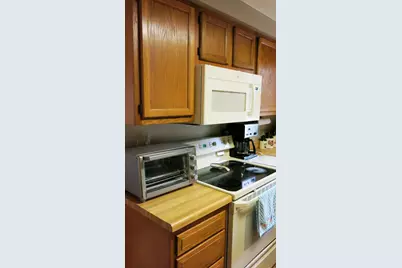 400 Parkwood Drive, Jonesville, MI 49250 - Photo 10